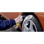 Dung dịch tẩy vết bẩn cứng đầu và làm bóng lốp xe Soft99 4-X Tire Cleaner L-14 470ml