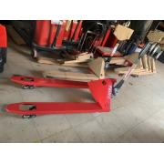 Xe nâng tay thấp Taihu HTAC25 (càng rộng)