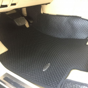 Thảm lót sàn ô tô Land Cruiser V8