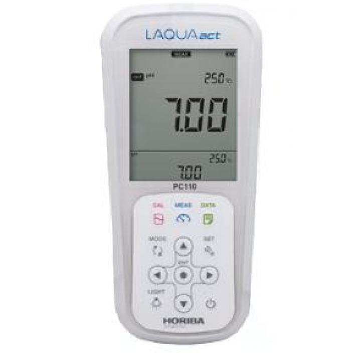 Máy đo pH / thế ôxy hóa-khử (ORP) / độ dẫn / tổng hàm lượng chất rắn hòa tan (TDS) / điện trở / độ mặn cầm tay Horiba PC 110-K